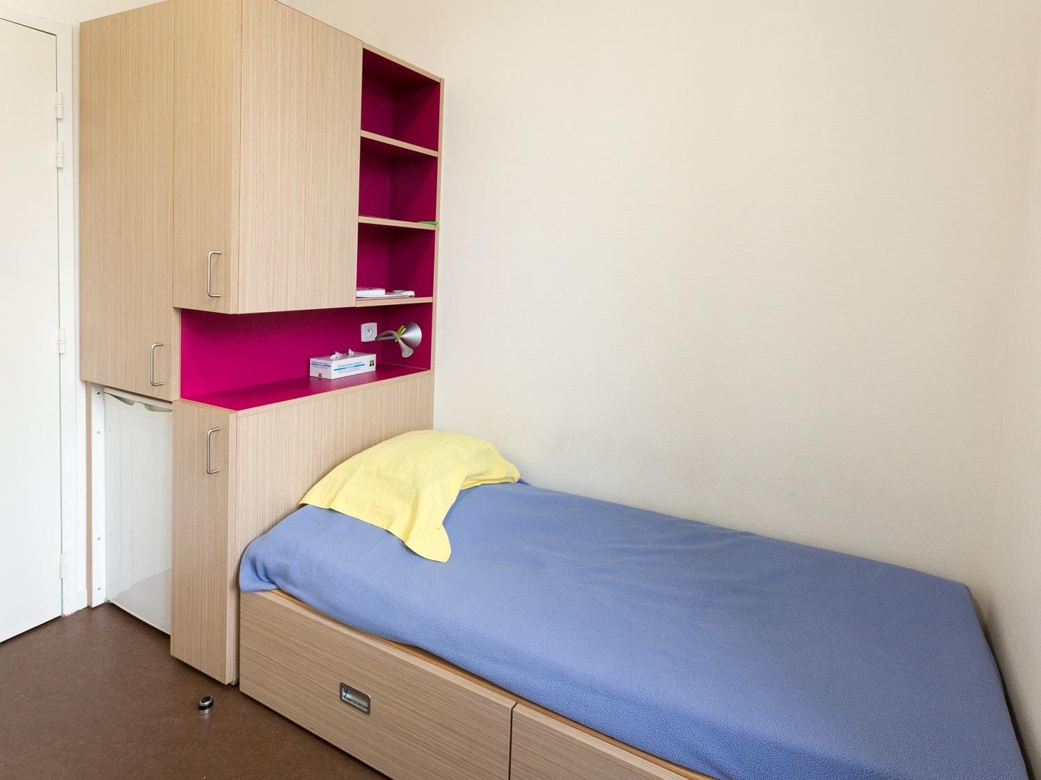 Chambre de la résidence André Lirondelle, CROUS de Lyon (Lyon 3)